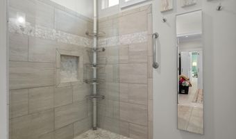 600 Beyer Dr, Bay St. Louis, MS 39520