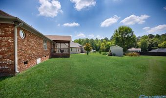 1420 Summerchase Ln, Albertville, AL 35951