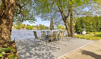 250 Shippee Plat Rd, Coventry, RI 02816