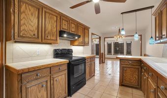 3217 Quail Cir, Altus, OK 73521