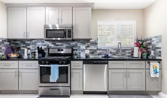 13200-13202 Wentworth St, Arleta, CA 91331