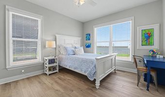 4009 Borneo St, Bay St. Louis, MS 39520