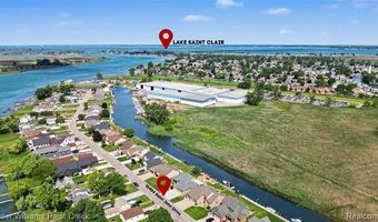 10404 Saint John Dr, Algonac, MI 48001