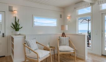 621 Beach Dr, Aptos, CA 95003