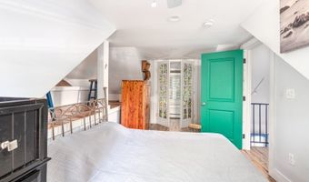 222 Alturas Rd, Alloway, NJ 07422