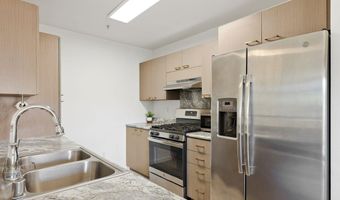 33 Kihalani St 403, Kihei, HI 96753