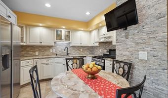 208 Arsdale Ter, Union, NJ 07083