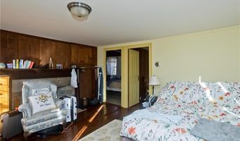 175 Huntinghouse Rd, Glocester, RI 02857