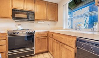 5704 Skyview Way E, Agoura Hills, CA 91301
