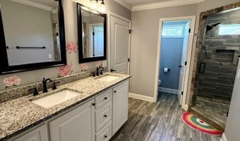 955 S County Road 33, Ashford, AL 36312