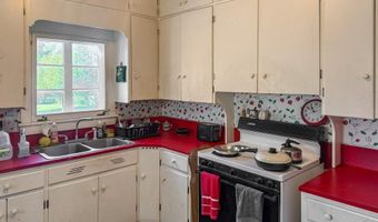 415 Elwell St, Alma, MI 48801