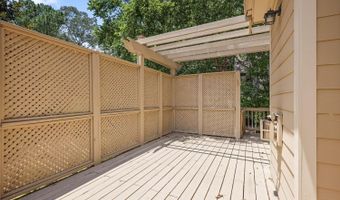 7989 Magnolia Sq, Atlanta, GA 30350