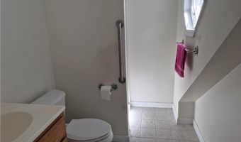 384 Devils Foot Rd, North Kingstown, RI 02852