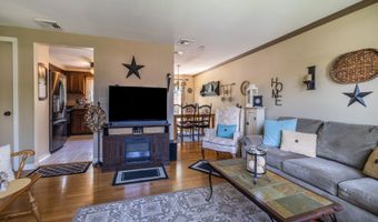 14 Hotchkiss Dr, Bristol, CT 06010