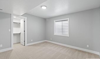 6147 Beacon Ln, Chubbuck, ID 83202