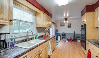 15390 Cenfield St NE, Alliance, OH 44601