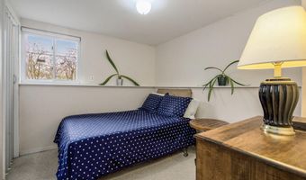 2388 Nixon Rd, Ann Arbor, MI 48105