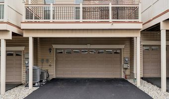 22613 NAUGATUCK Sq, Ashburn, VA 20148