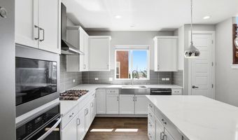 11909 Mountview Ln, Broomfield, CO 80021