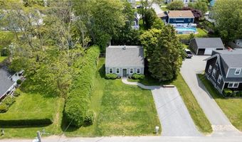 57 Warren Ave, Middletown, RI 02842