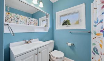 141 S SHELLEY Dr, Claymont, DE 19703