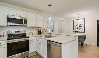 210 IRONWOOD Cir, Alabaster, AL 35007