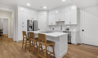 9558 N AVANYU Dr, Cedar Hills, UT 84062