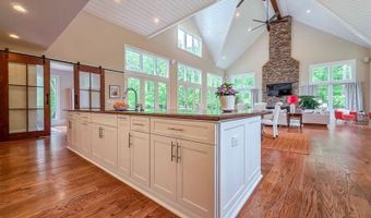 14 Allatoona Estates Dr SE, Acworth, GA 30102