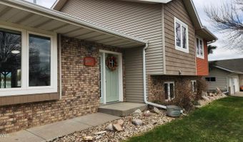 2630 Henry St, Bismarck, ND 58503