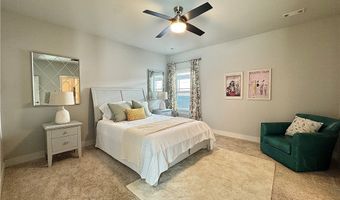915 NE Heights Ln, Bentonville, AR 72712