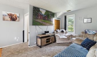 618 N River Ave, Alma, MI 48801