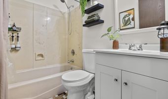 8 Carlisle Ct 8, Brookfield, CT 06804