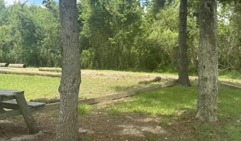 843 Larkspur Ln, Bay St. Louis, MS 39520