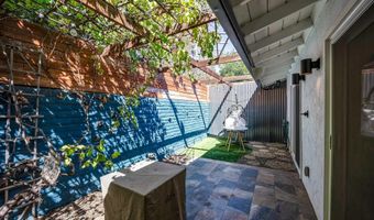 810 E Washington Ave E, Escondido, CA 92025