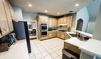 3792 Waterside Ct, Addison, TX 75001