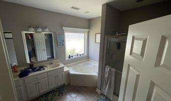 1756 White Oak Ln, Benton, AR 72019