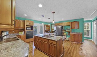 903 Rocky Springs Rd, Beech Bluff, TN 38313