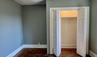 213 Vrooman Ave 2nd Floor, Amsterdam, NY 12010