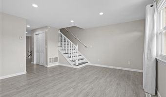 47 Morgan Ave 29, Johnston, RI 02919