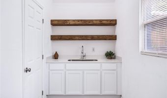 3007 KNOLLWOOD Cir, Orlando, FL 32804