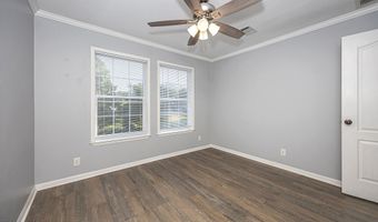 6003 E Lamar St, Bay St. Louis, MS 39520