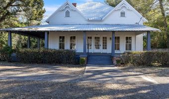 411 S Hutchinson Ave, Adel, GA 31620