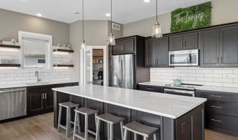 2122 Leopold Dr, Ames, IA 50010
