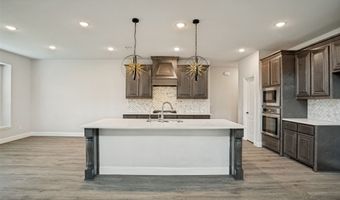812 Woodview Ct, Anna, TX 75409