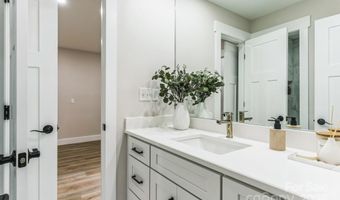 1208 Tarrington Ave, Charlotte, NC 28205