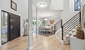 705 N ASHTON St, Alexandria, VA 22312