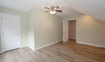 11 Mountain Rd, Bedford, NH 03110