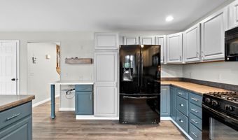 1023 W RIDGEVIEW Dr, Appleton, WI 54914