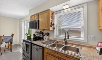 1707 Muny Vista Dr, Alton, IL 62002