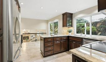15025 NW Oak Hills Dr, Beaverton, OR 97006